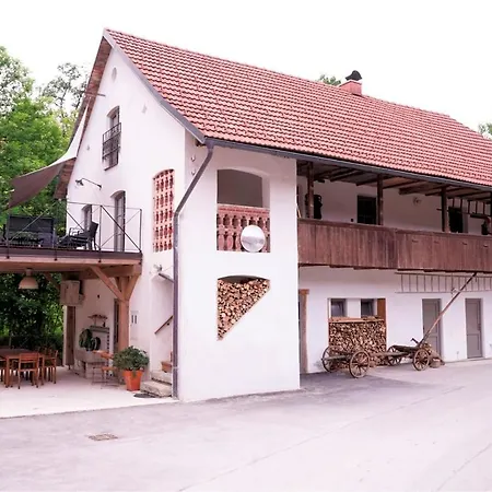 Campo de lujo Glamping Tlaka Gornji Grad
